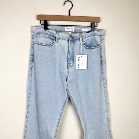 FRAME Denim Le High Flare Jeans in Atwood Light Wash Blue - Picture 6 of 16